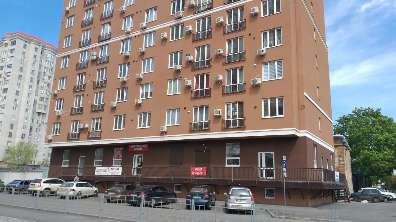 Белая Студия Вокзал Харьков-Пассажирский Exteriör bild